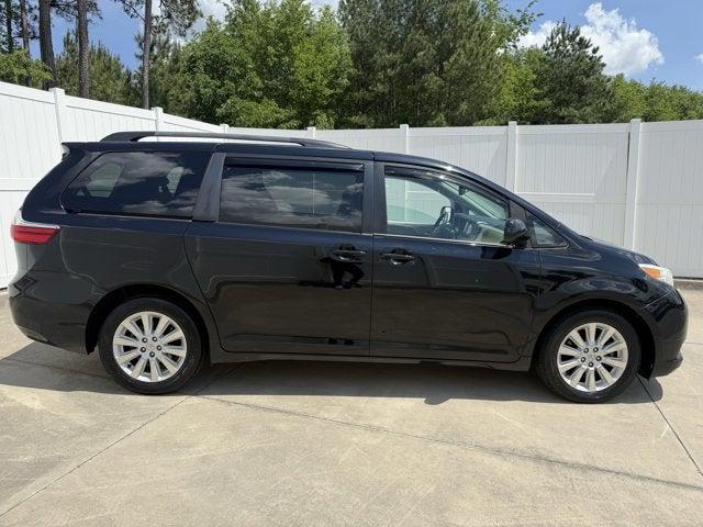 2016 Toyota Sienna LE 7 Passenger
