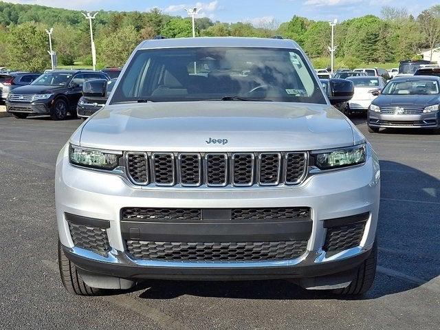 2022 Jeep Grand Cherokee L Laredo 4x4