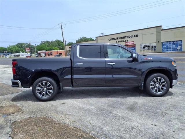 2022 Chevrolet Silverado 1500 4WD Crew Cab Short Bed LTZ