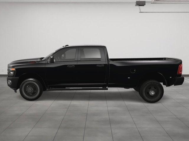2025 RAM Ram 3500 RAM 3500 TRADESMAN CREW CAB 4X4 8 BOX