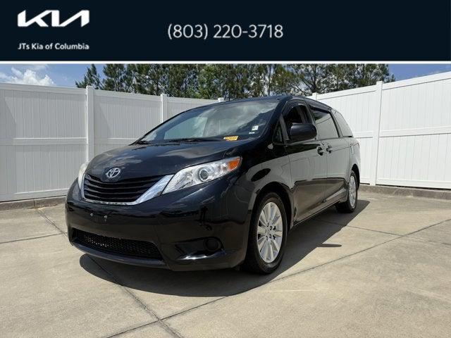 2016 Toyota Sienna LE 7 Passenger