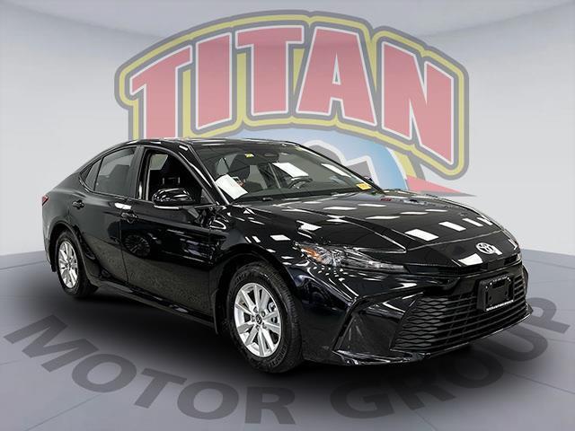 2025 Toyota Camry LE [9]