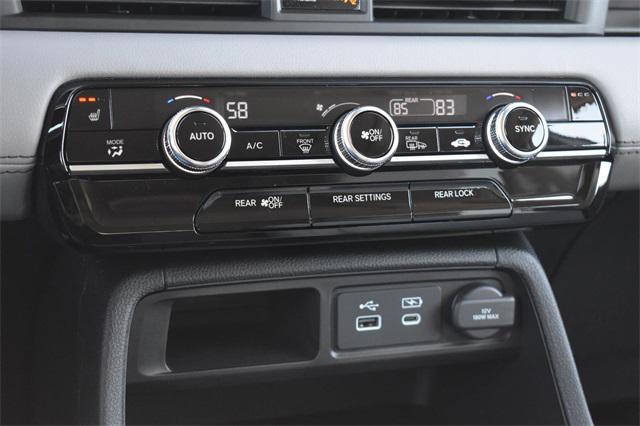 2025 Honda Pilot Touring