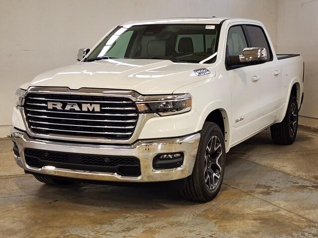 2025 RAM Ram 1500 RAM 1500 LARAMIE CREW CAB 4X4 57 BOX