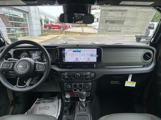 2025 Jeep Gladiator GLADIATOR MOJAVE 4X4
