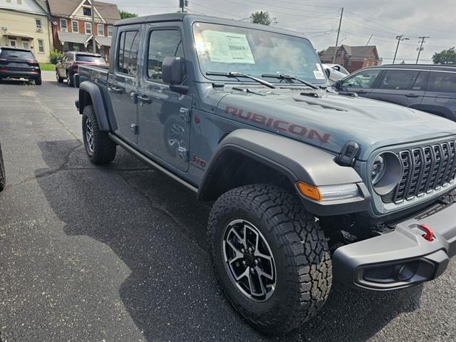 2025 Jeep Gladiator GLADIATOR RUBICON 4X4