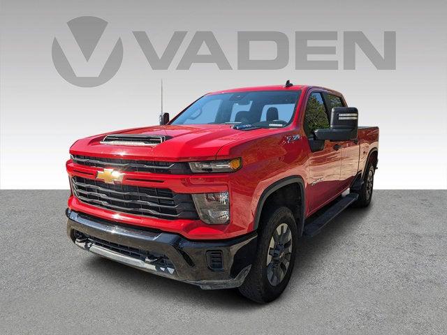 2024 Chevrolet Silverado 2500HD 4WD Crew Cab Standard Bed Custom