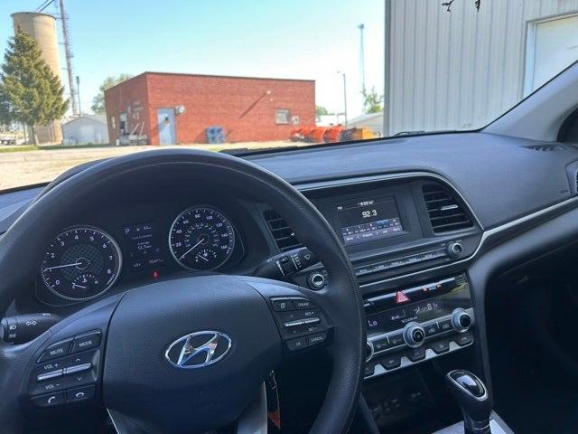 2020 Hyundai Elantra SE