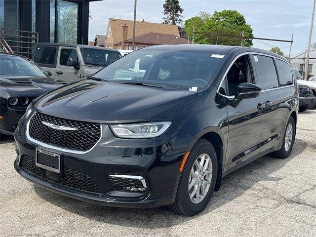 2025 Chrysler Pacifica PACIFICA SELECT