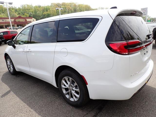 2025 Chrysler Pacifica PACIFICA SELECT AWD