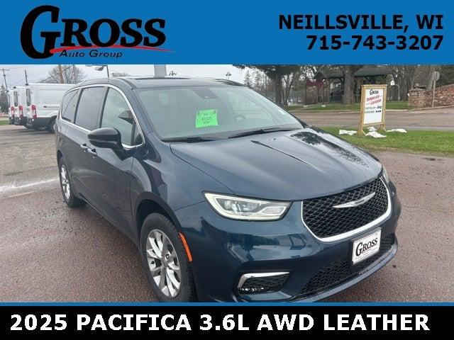 2025 Chrysler Pacifica PACIFICA SELECT AWD