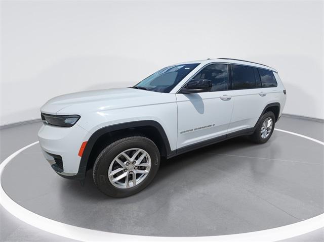 2022 Jeep Grand Cherokee L Laredo 4x4