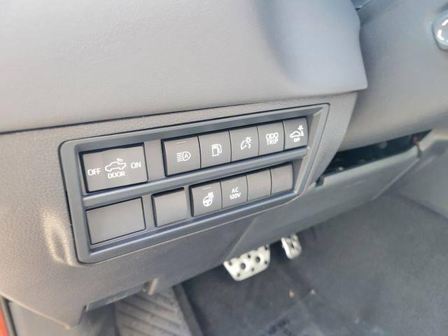 2025 Toyota Tundra Platinum Hybrid CrewMax 5.5' Bed