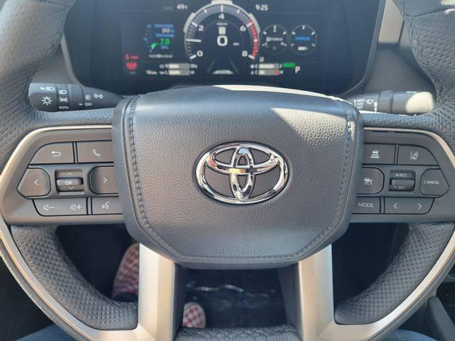 2025 Toyota Tundra Limited CrewMax 6.4' Bed