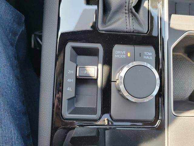 2025 Toyota Tundra Limited CrewMax 6.4' Bed