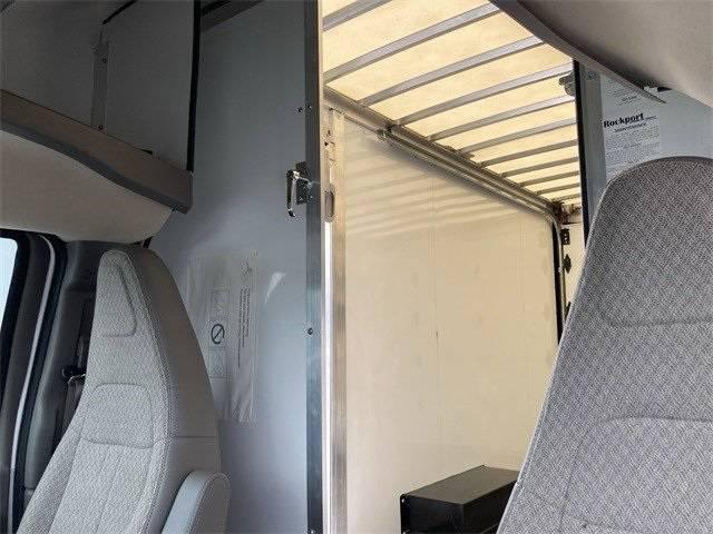 2025 GMC Savana Cutaway Work Van
