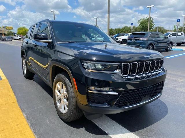 2023 Jeep Grand Cherokee Limited 4x2