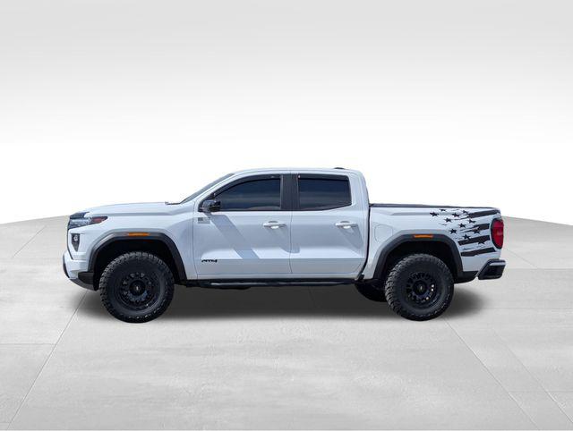 2024 GMC Canyon 4WD AT4