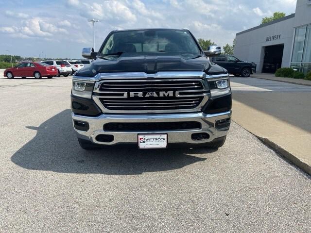 2020 RAM 1500 Laramie Crew Cab 4x4 57 Box