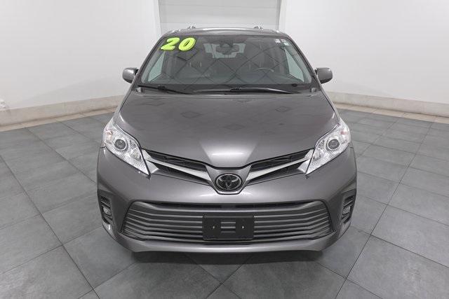2020 Toyota Sienna XLE