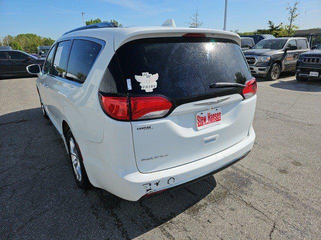2017 Chrysler Pacifica Touring-L Plus