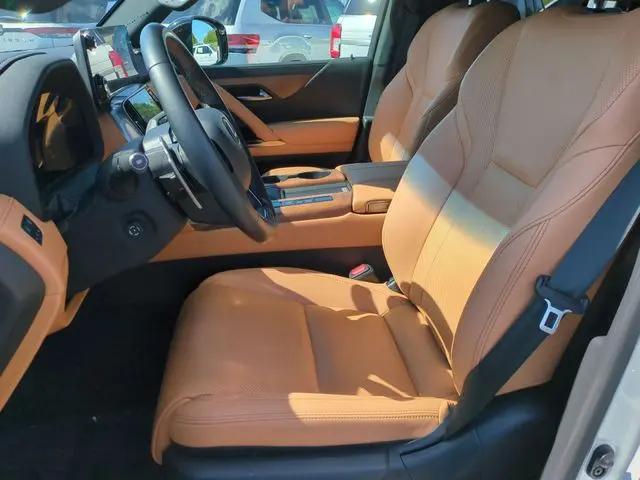 2024 Lexus LX Premium