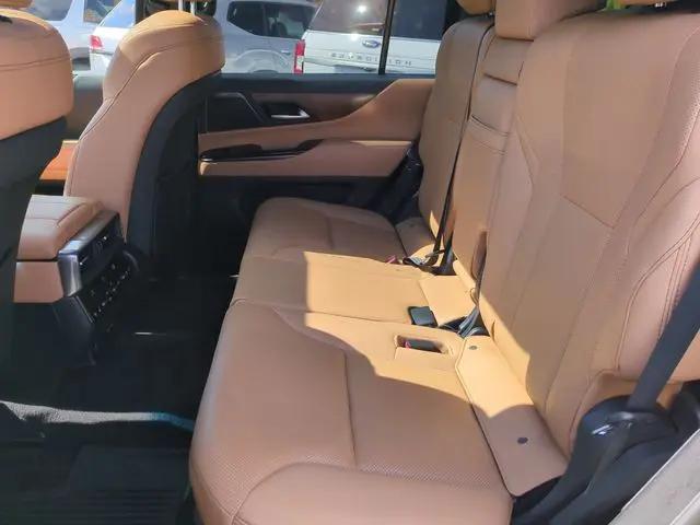 2024 Lexus LX Premium