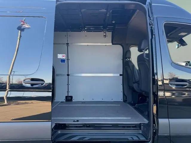 2025 Mercedes-Benz Sprinter 2500 High Roof 4-Cyl Diesel HO
