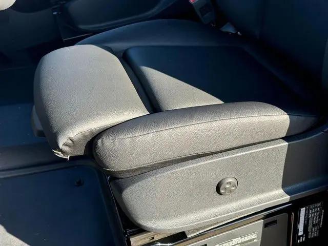 2025 Mercedes-Benz Sprinter 2500 High Roof 4-Cyl Diesel HO