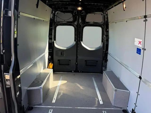 2025 Mercedes-Benz Sprinter 2500 Standard Roof 4-Cyl Diesel HO