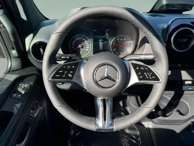2025 Mercedes-Benz Sprinter 2500 Standard Roof 4-Cyl Diesel HO
