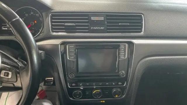 2018 Volkswagen Passat 2.0T S