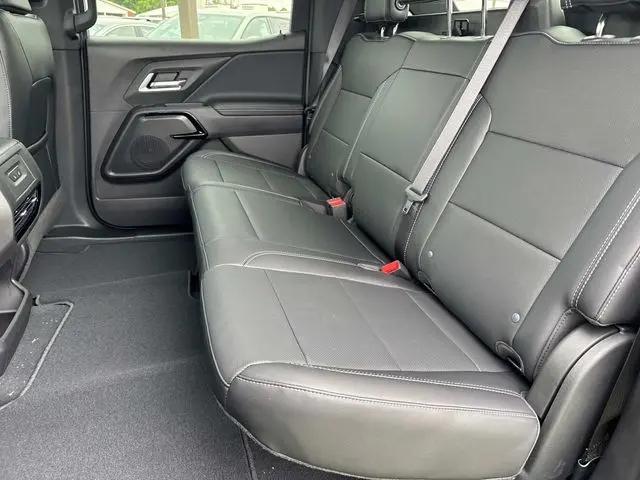 2025 Chevrolet Silverado EV LT