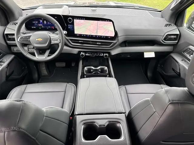 2025 Chevrolet Silverado EV LT