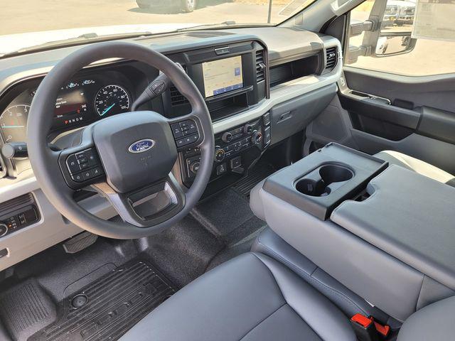 2025 Ford F-550 XL