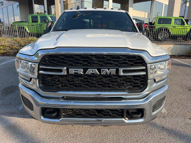 2023 RAM 3500 Tradesman Crew Cab 4x4 8 Box