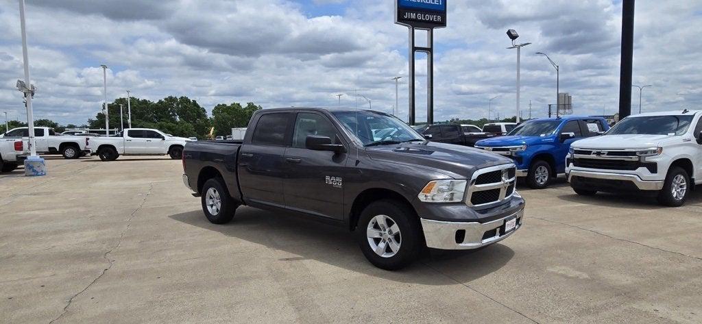 2021 RAM 1500 Classic SLT Crew Cab 4x4 57 Box