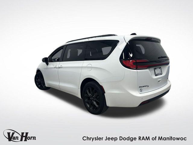 2023 Chrysler Pacifica Touring L AWD