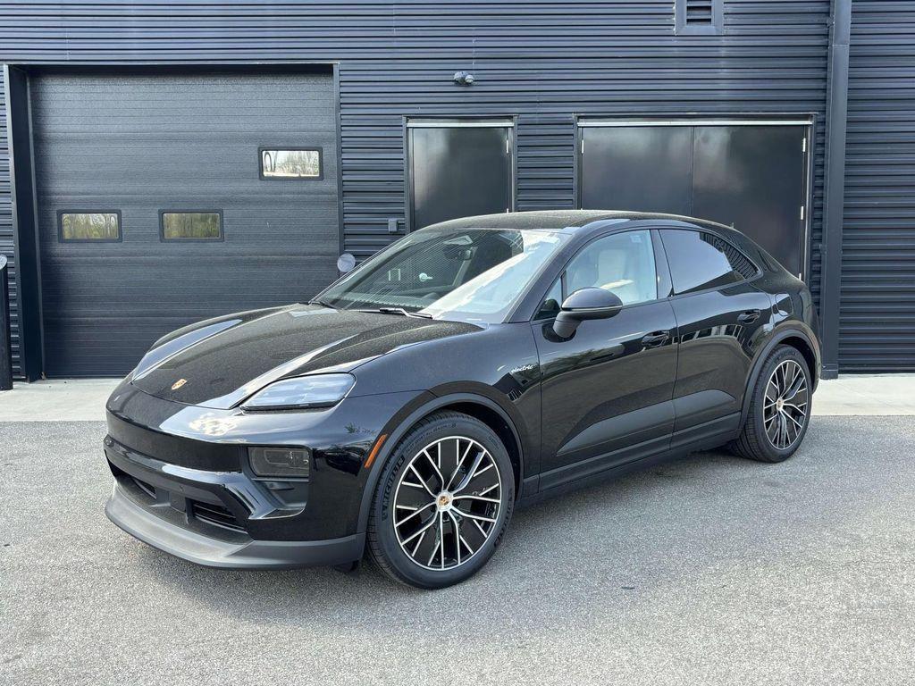 /2025 Porsche Macan-Electric
