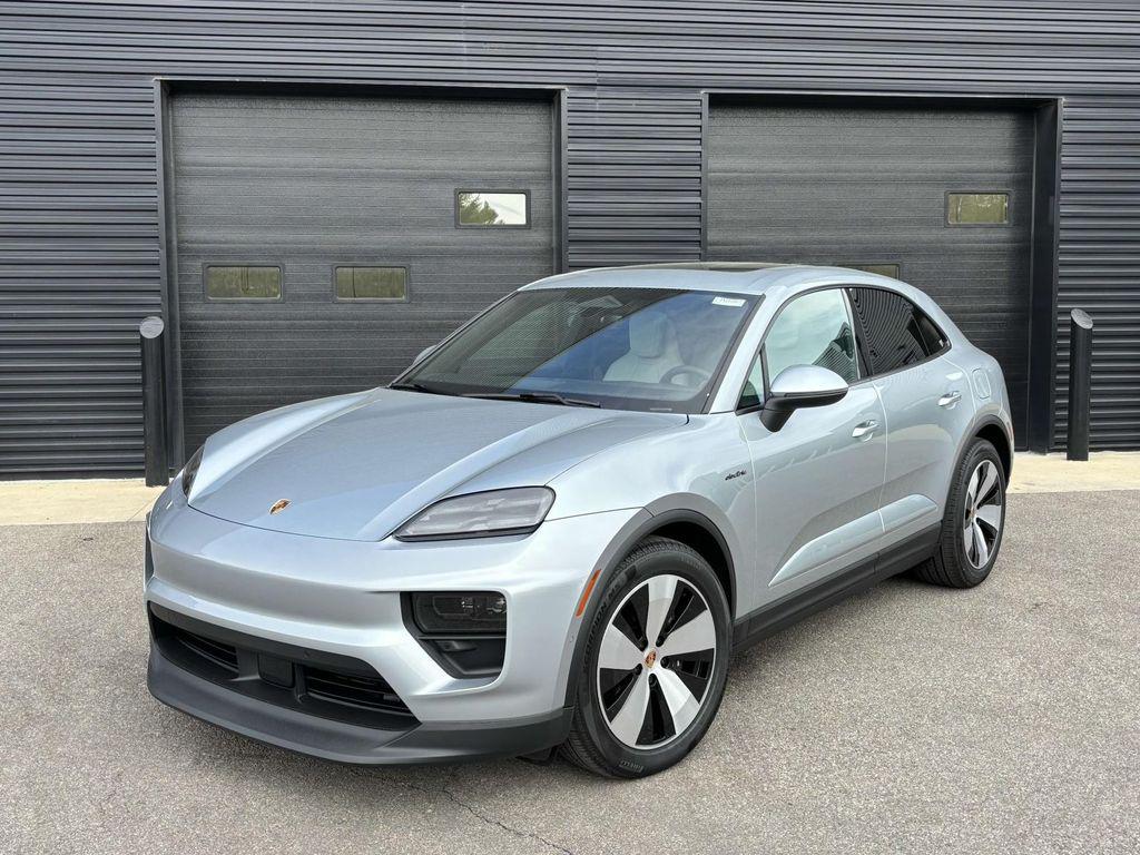 /2025 Porsche Macan-Electric
