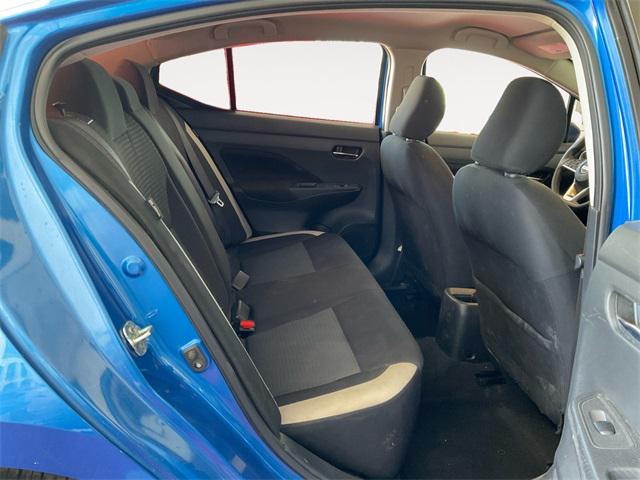 2021 Nissan Versa SV Xtronic CVT