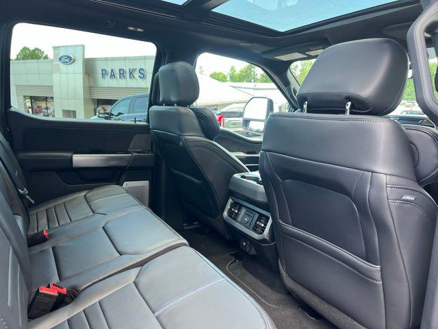 2025 Ford F-250 Platinum