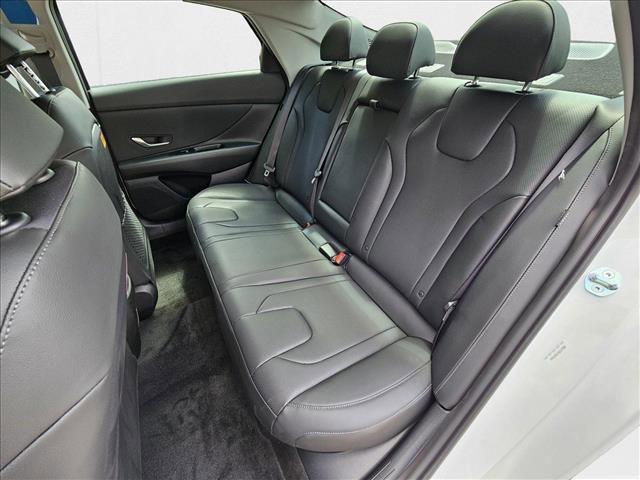 2025 Hyundai Elantra Hybrid Limited