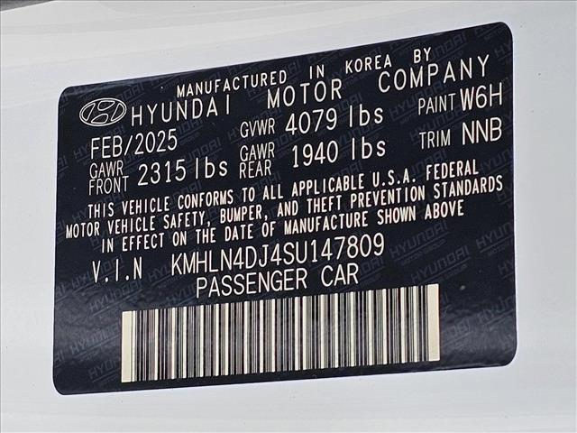 2025 Hyundai Elantra Hybrid Limited