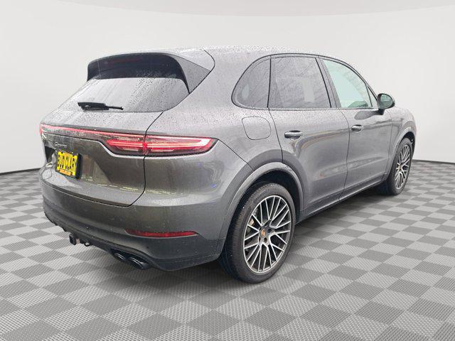 2021 Porsche Cayenne Base