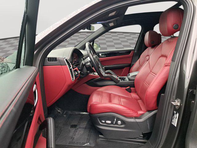 2021 Porsche Cayenne Base