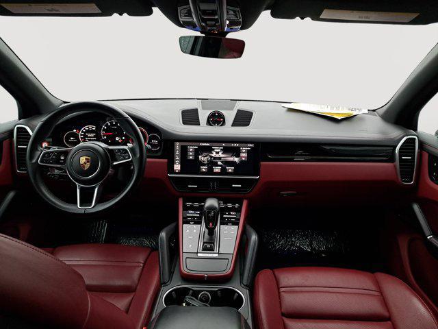 2021 Porsche Cayenne Base