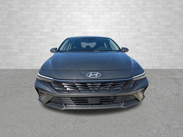 2025 Hyundai Elantra Hybrid Limited