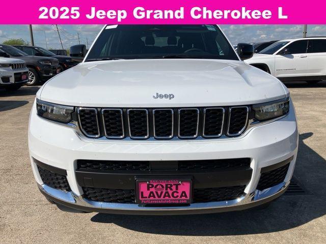 2025 Jeep Grand Cherokee GRAND CHEROKEE L LAREDO X 4X2
