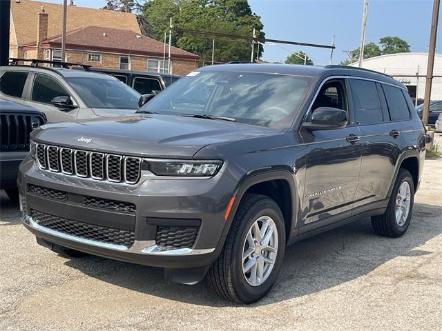 2025 Jeep Grand Cherokee GRAND CHEROKEE L LAREDO 4X4